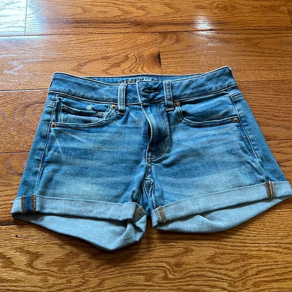 AE super super stretch denim shorts